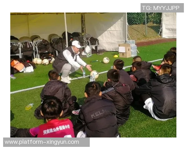 足球场上的梦想与拼搏日记记录我的成长与热爱 足球场上的梦想与拼搏日记记录我的成长与热爱